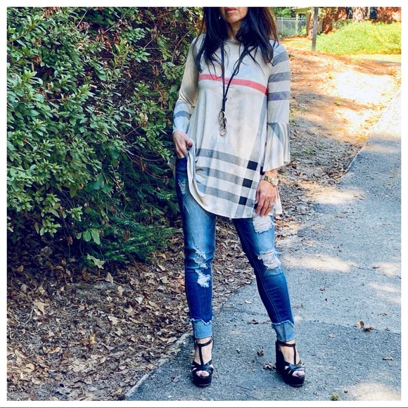 ✨LAST ✨Beige plaid swing tunic with side pockets - Picture 3 of 8